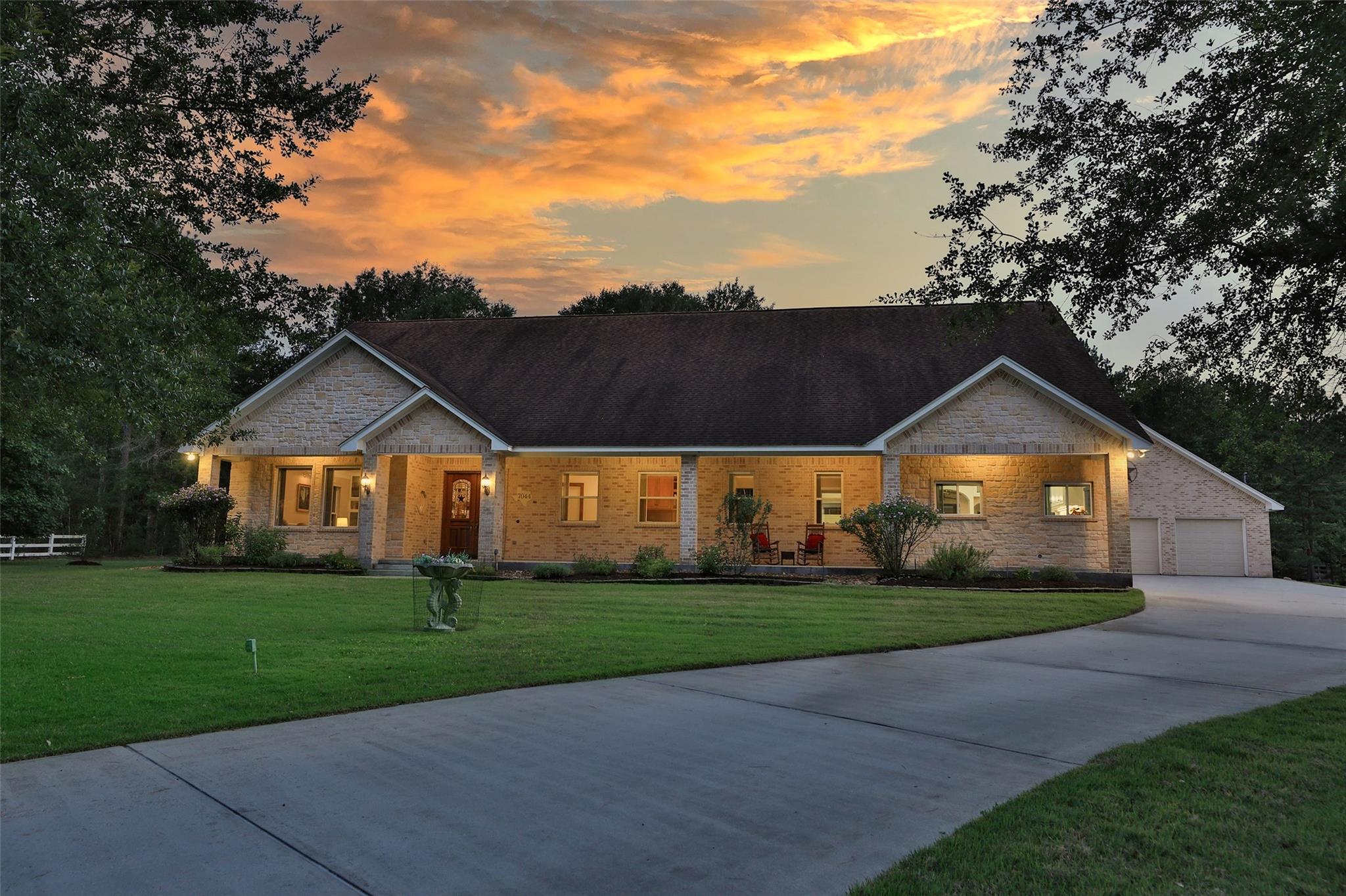 7044 Racehorse Drive