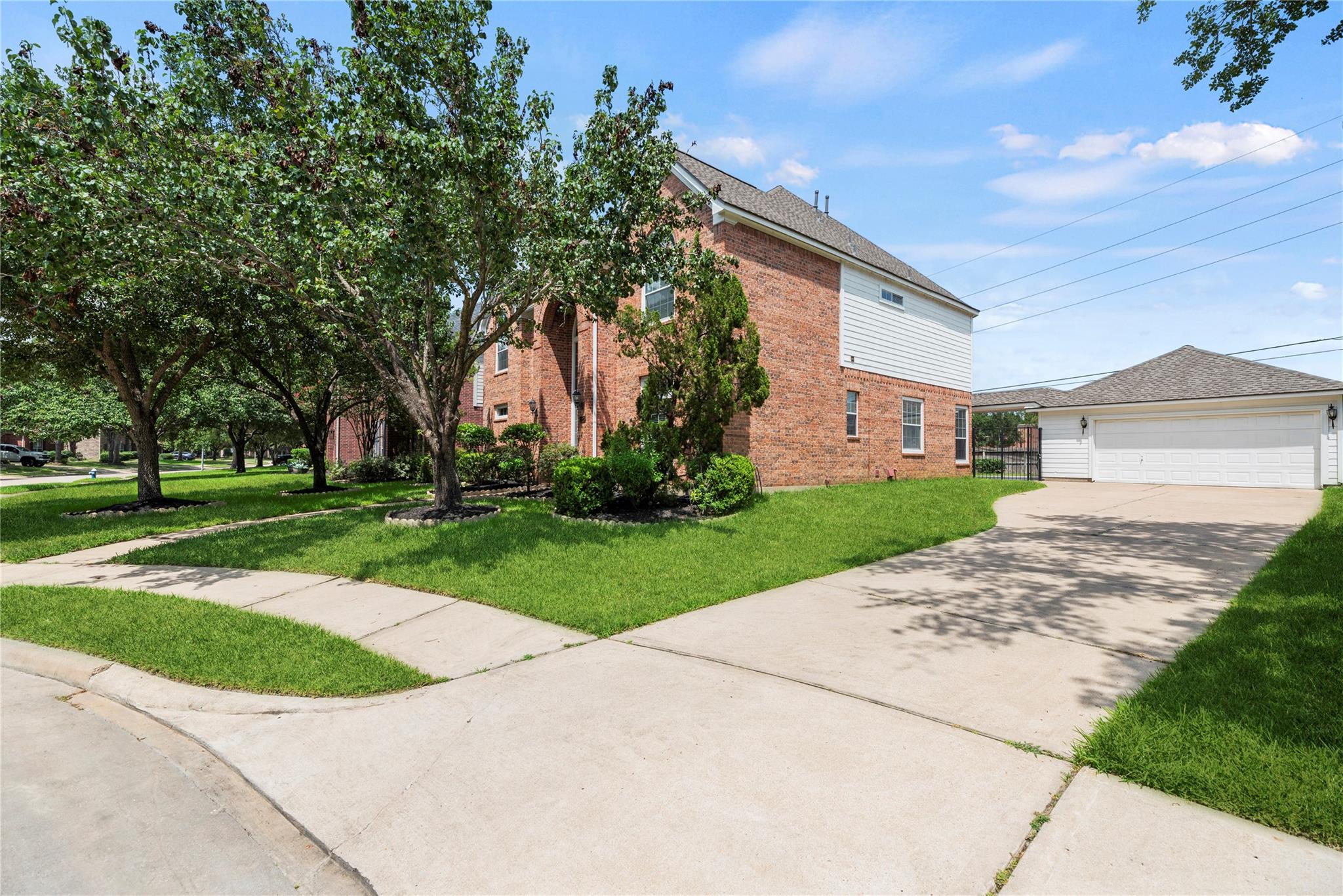 2923 Zachary Bend Lane