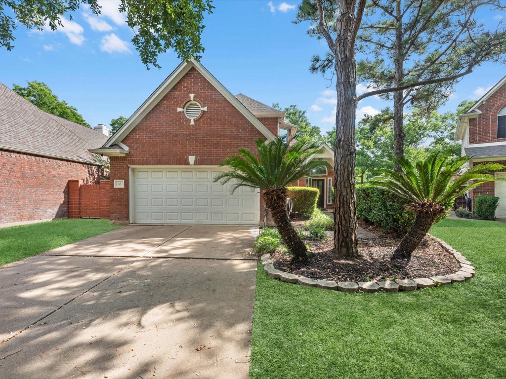 Photo of 36 Grants Lake Circle, Sugar Land, TX 77479 (MLS # 73500262)
