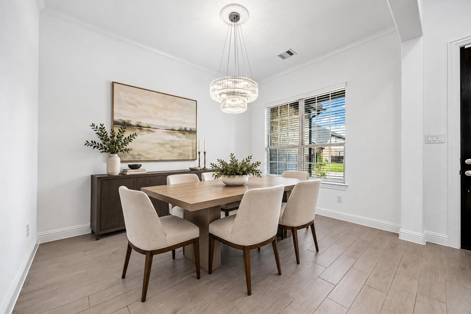 8010 Chantilly Manor