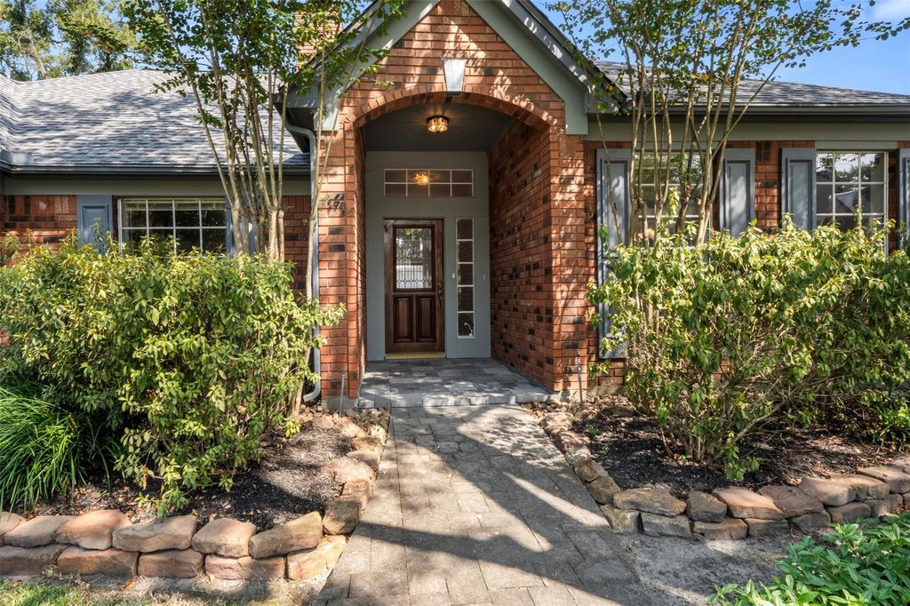Photo of 3306 Hickory Falls Drive, Kingwood, TX 77345 (MLS # 23838424)