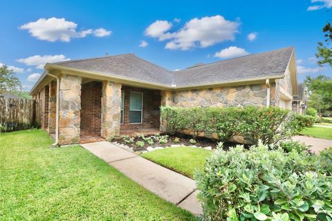 Photo of 24919 Lakecrest Manor Drive, Katy, TX 77493 (MLS # 82211257)