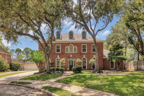 Photo of 4015 Park Circle Way, Houston, TX 77059 (MLS # 25363324)