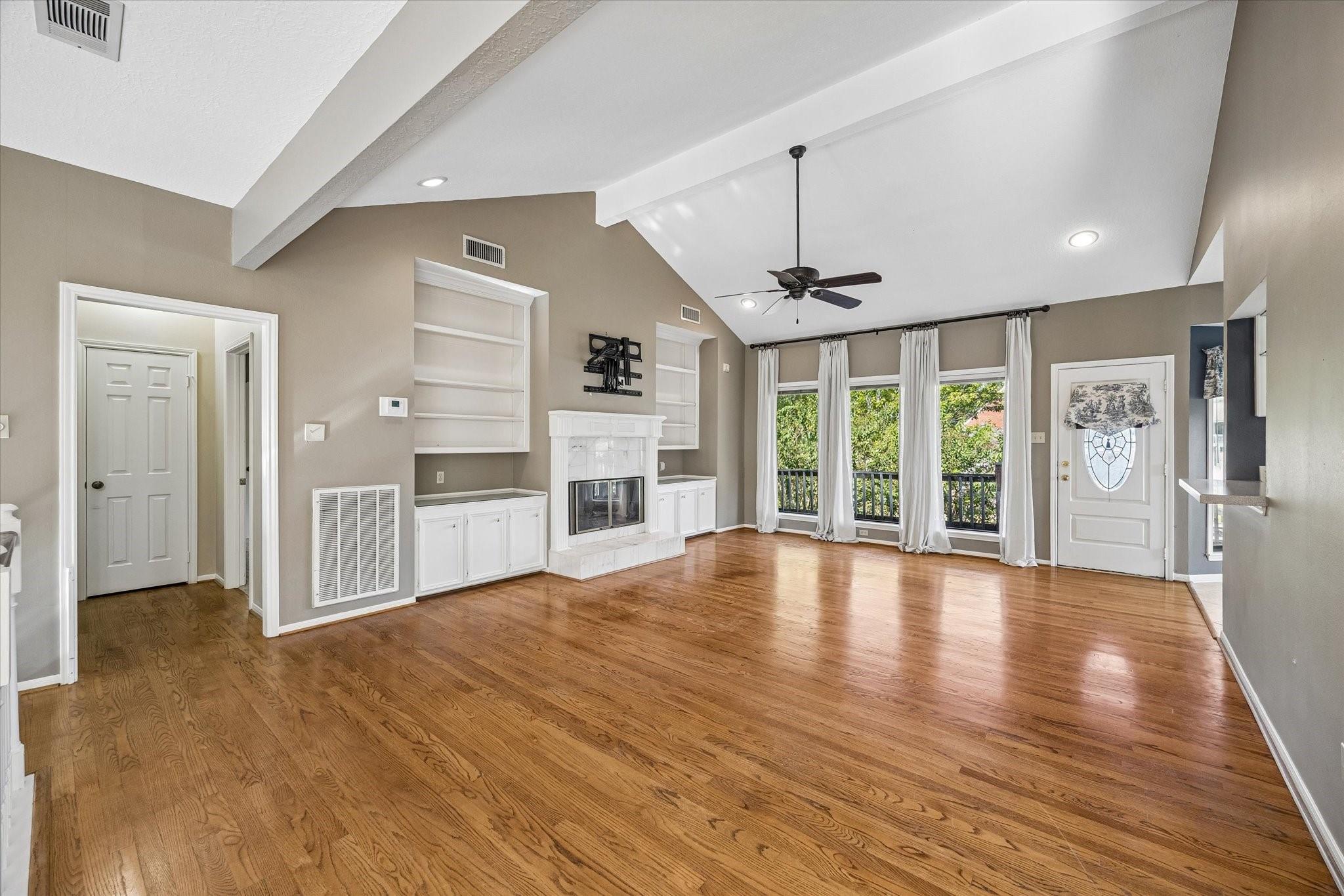 114 Lakeside Drive