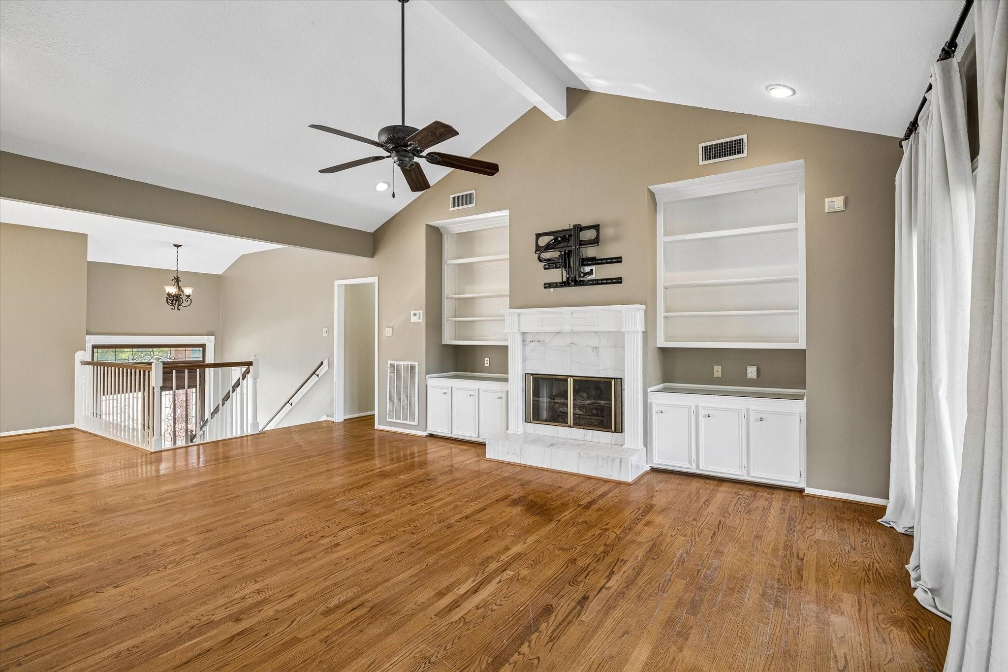 114 Lakeside Drive