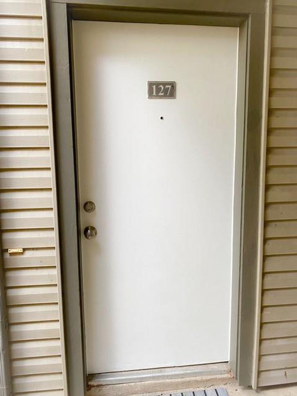 Photo of 9707 Richmond Avenue #127, Houston, TX 77042 (MLS # 60046127)