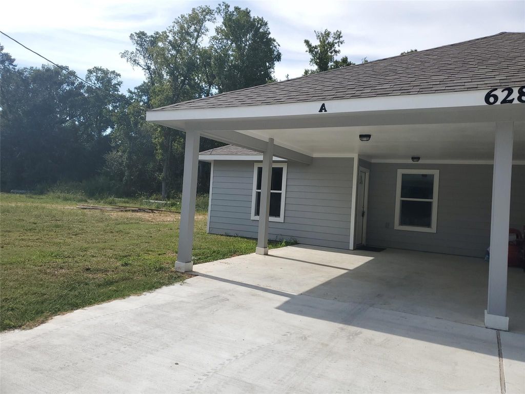 Photo of 628 Luke Street #A, Dayton, TX 77535 (MLS # 70985230)