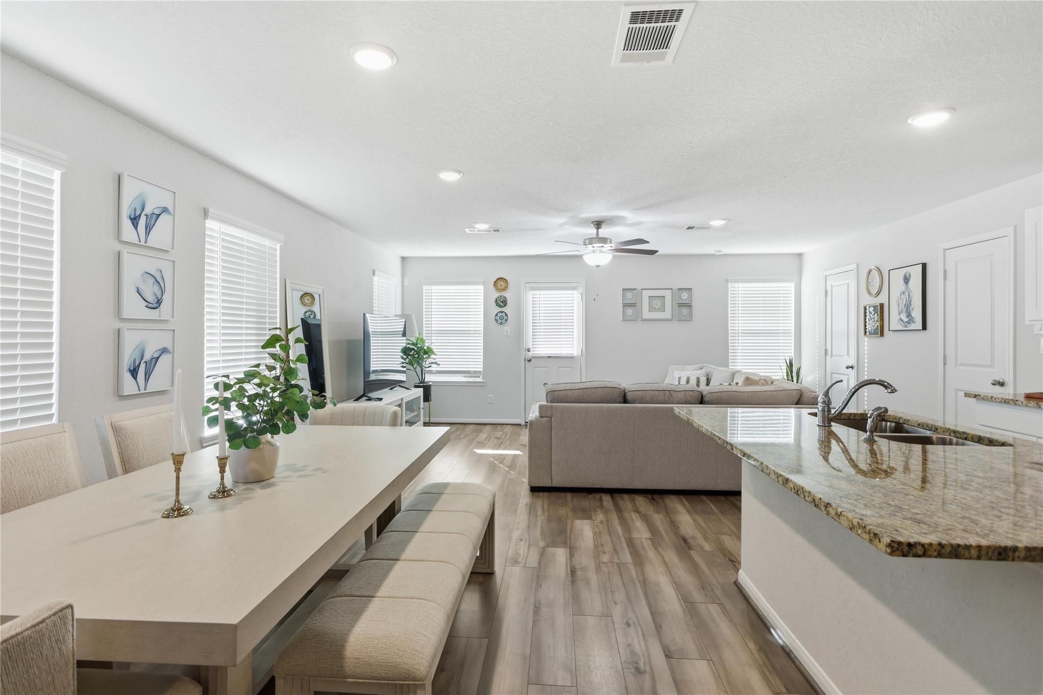 5235 Shallowhurst Lane