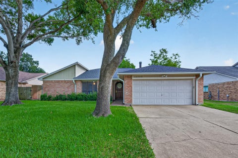Homes For Sale - 22038 Eagle Meadow Drive<br/> Katy, TX 77450