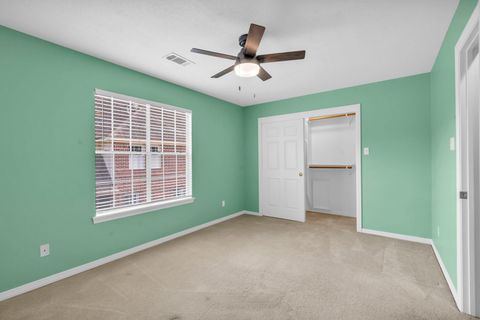 Tiny photo for 142 W Shadowpoint Circle, The Woodlands, TX 77381 (MLS # 79252461)