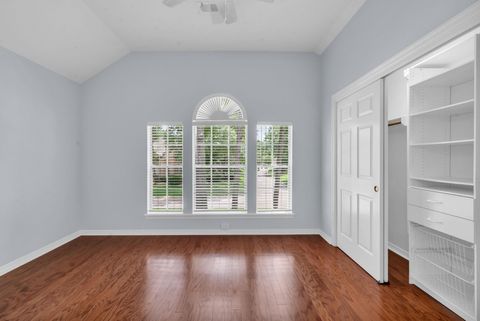 Tiny photo for 142 W Shadowpoint Circle, The Woodlands, TX 77381 (MLS # 79252461)