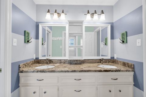 Tiny photo for 142 W Shadowpoint Circle, The Woodlands, TX 77381 (MLS # 79252461)