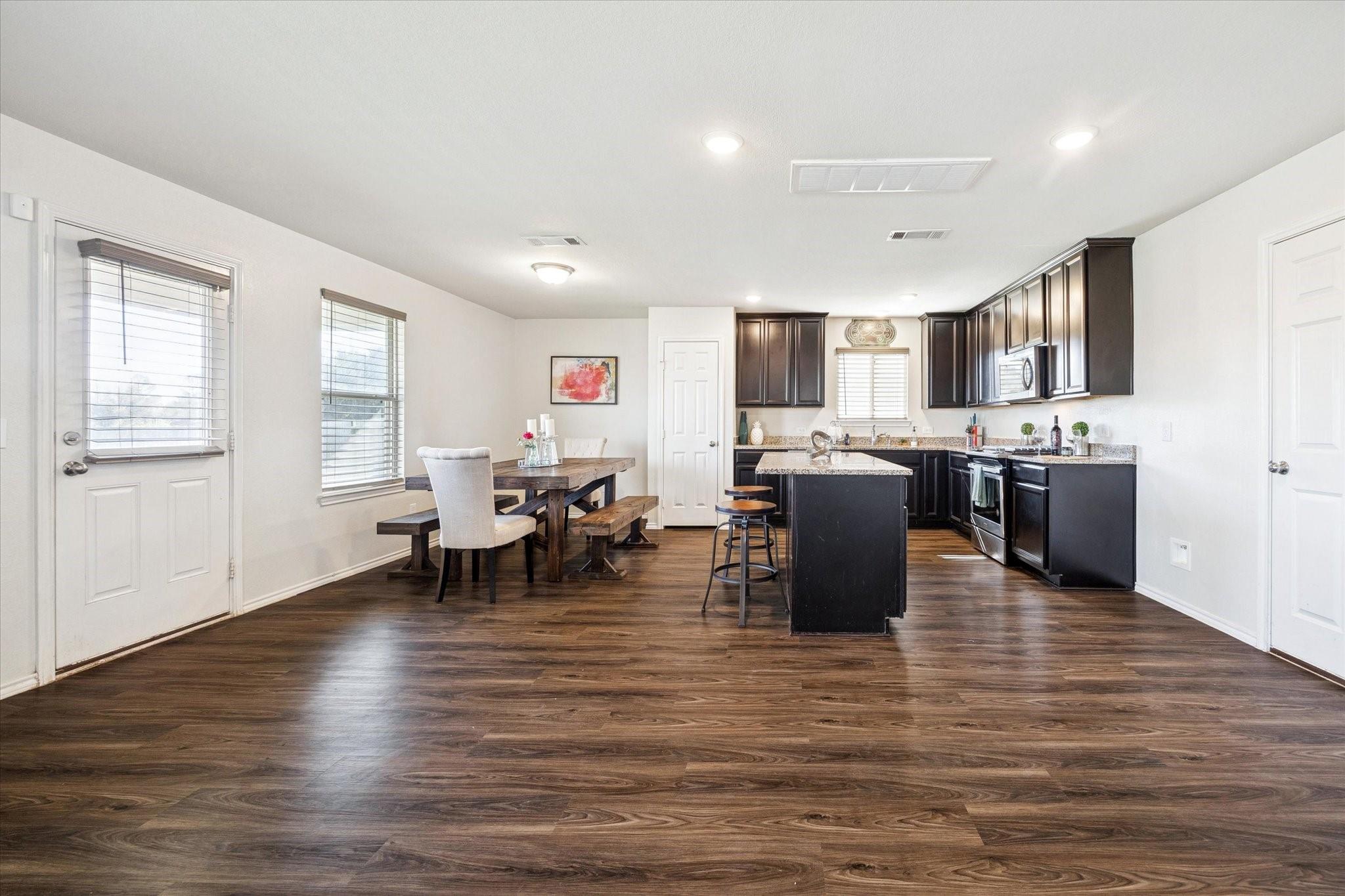 1606 Avocet Way