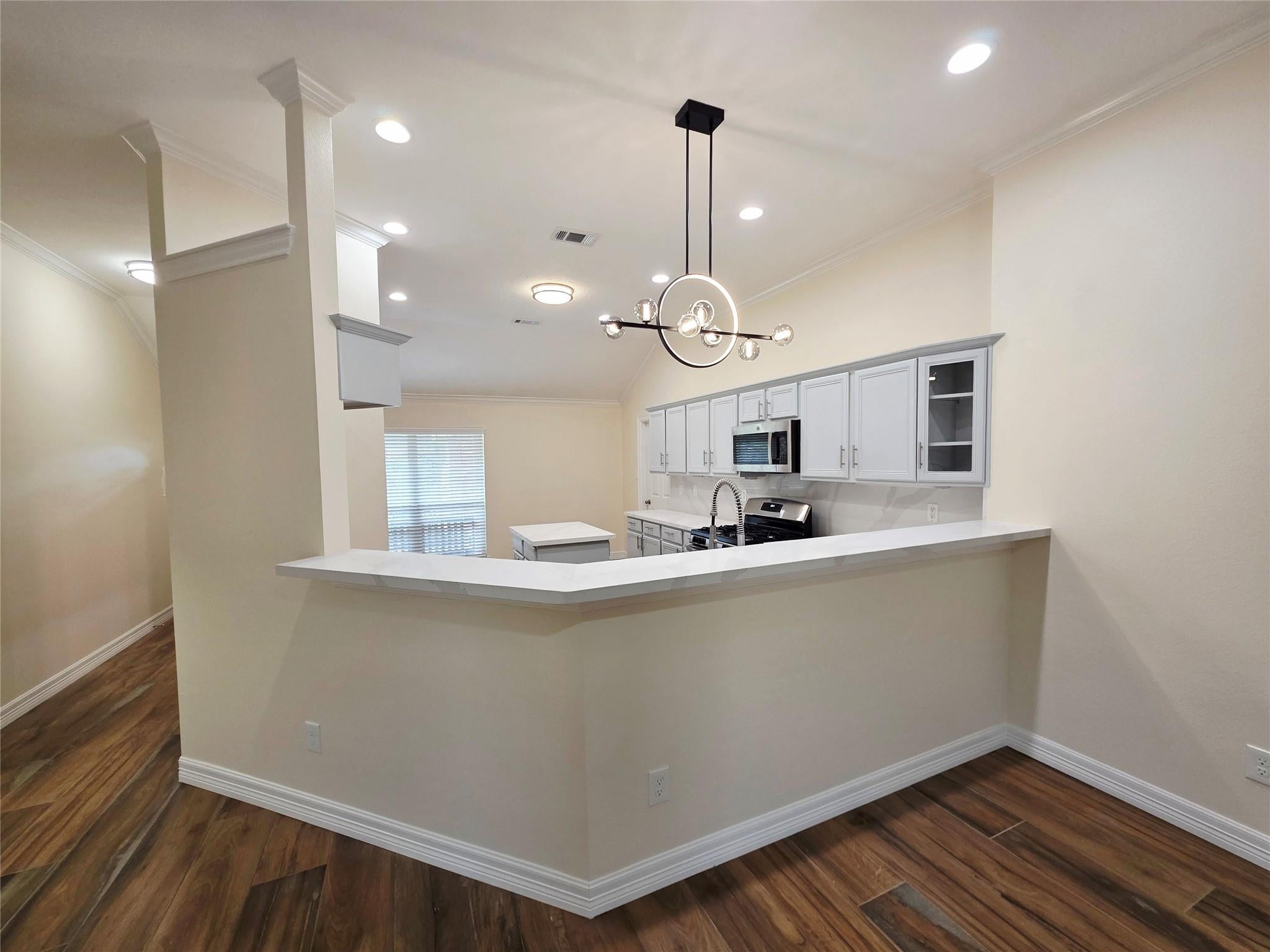 911 Beechgrove Drive