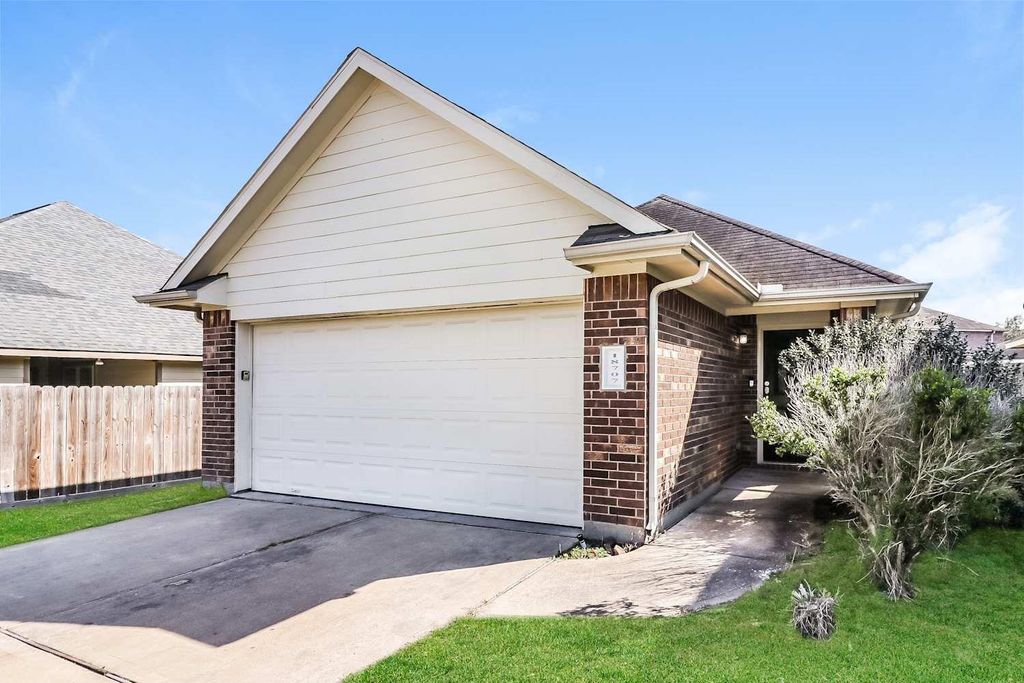 Photo of 18707 N Lyford Drive, Katy, TX 77449 (MLS # 9194980)