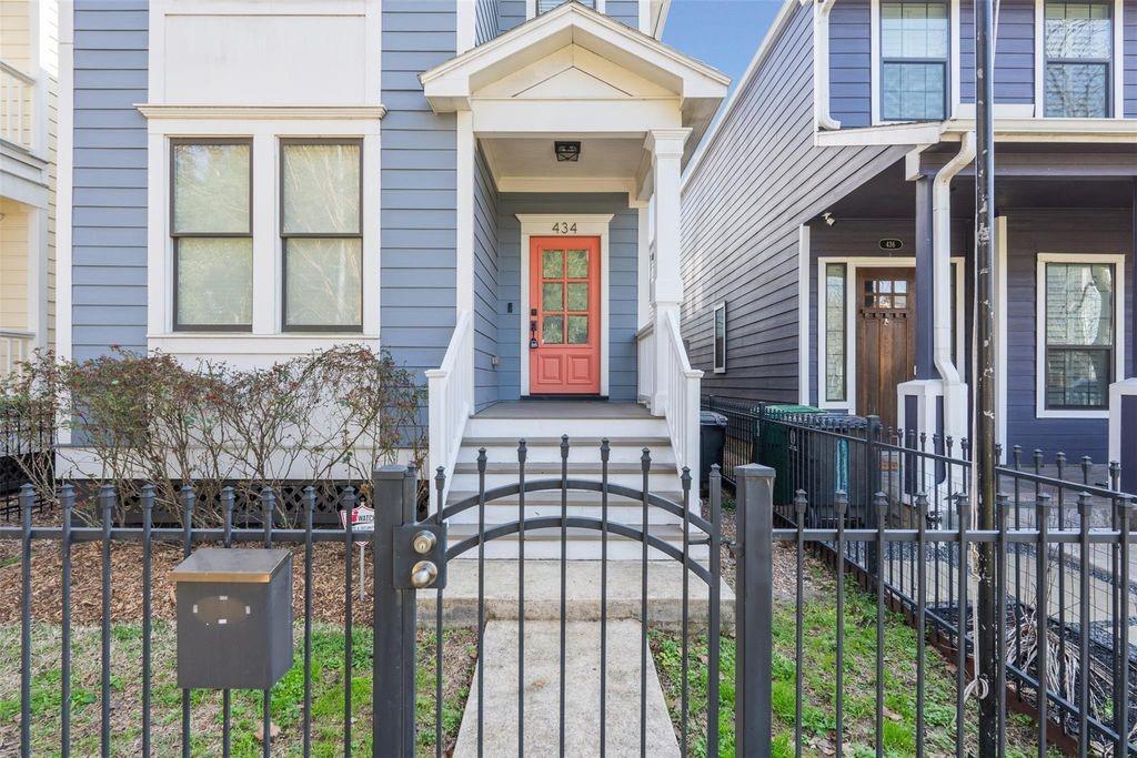 434 W 27th Street