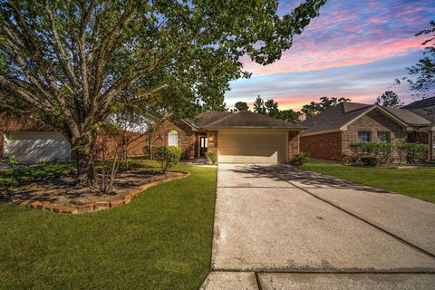 Photo of 158 S Star Ridge Circle, The Woodlands, TX 77382 (MLS # 17631055)