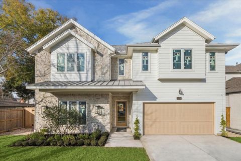 Homes For Sale - 1438 Wakefield Drive<br/> Houston, TX 77018