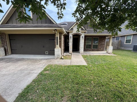 Photo of 2120 Timberline Court, Brenham, TX 77833 (MLS # 31941760)