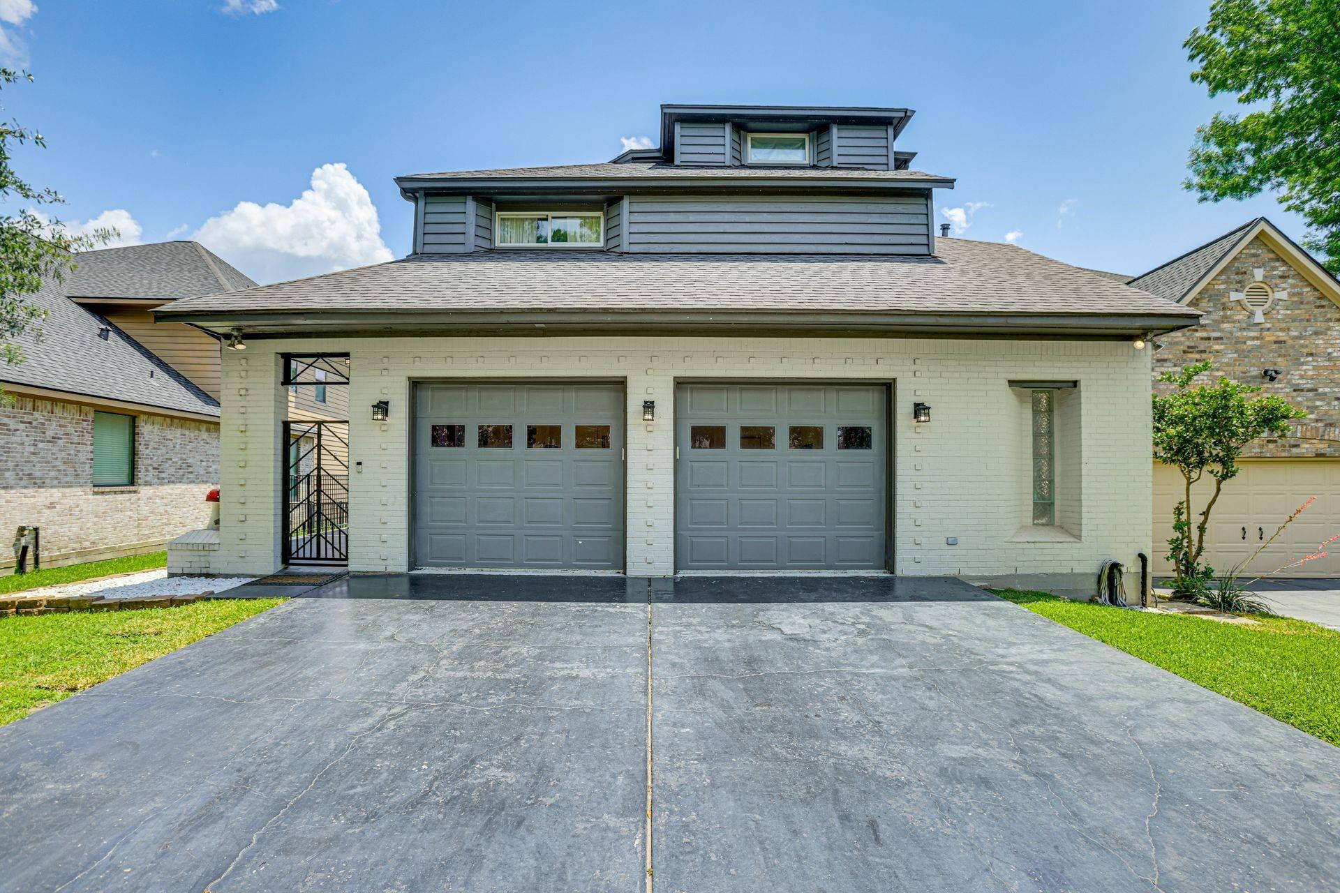 3362 Desert Inn Drive
