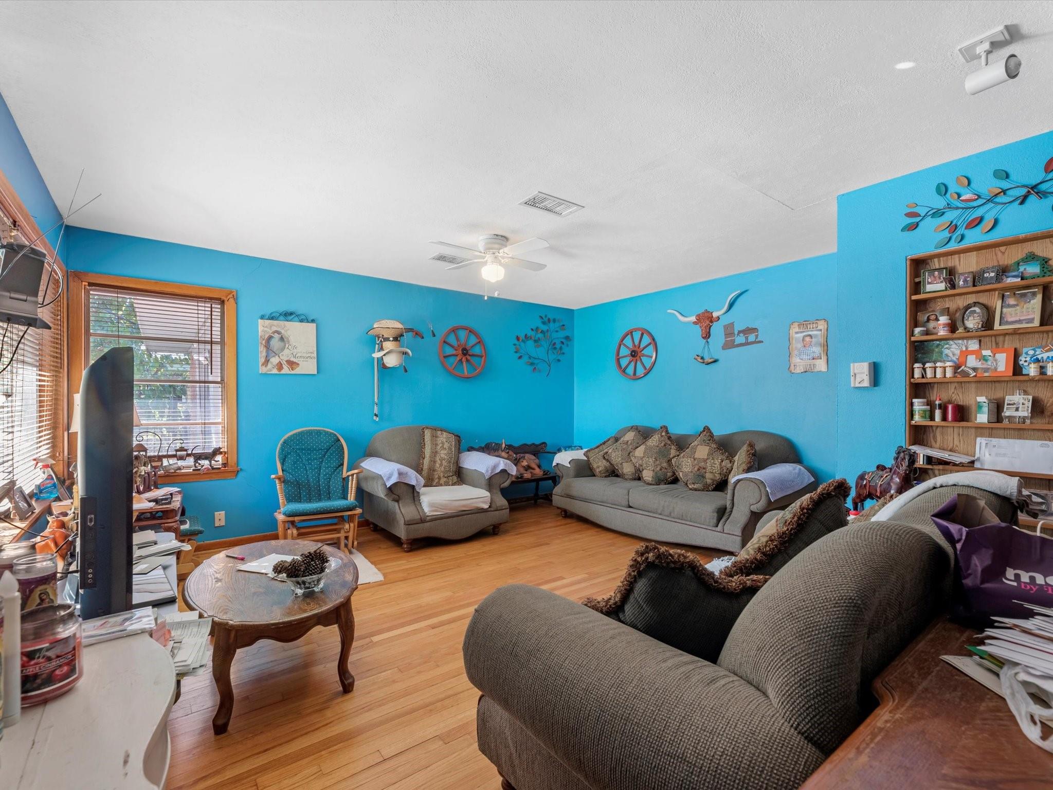 7950 Longridge Drive