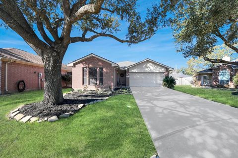 Photo of 5615 Brenwood Glen Trail, Katy, TX 77449 (MLS # 84218357)