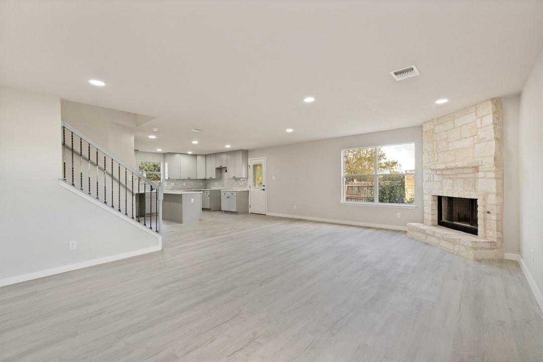 1237 Pelican Place