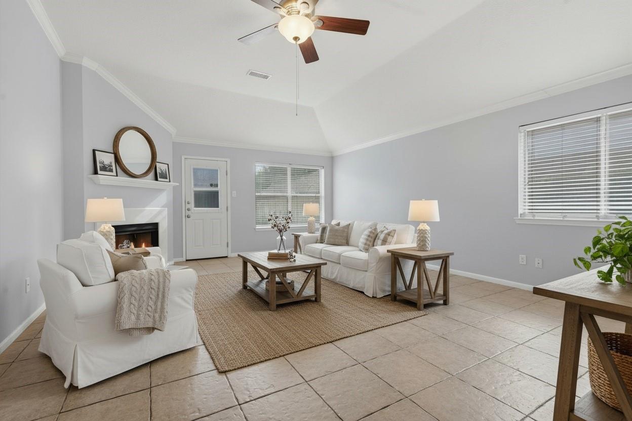 1242 Hunter Wood Drive