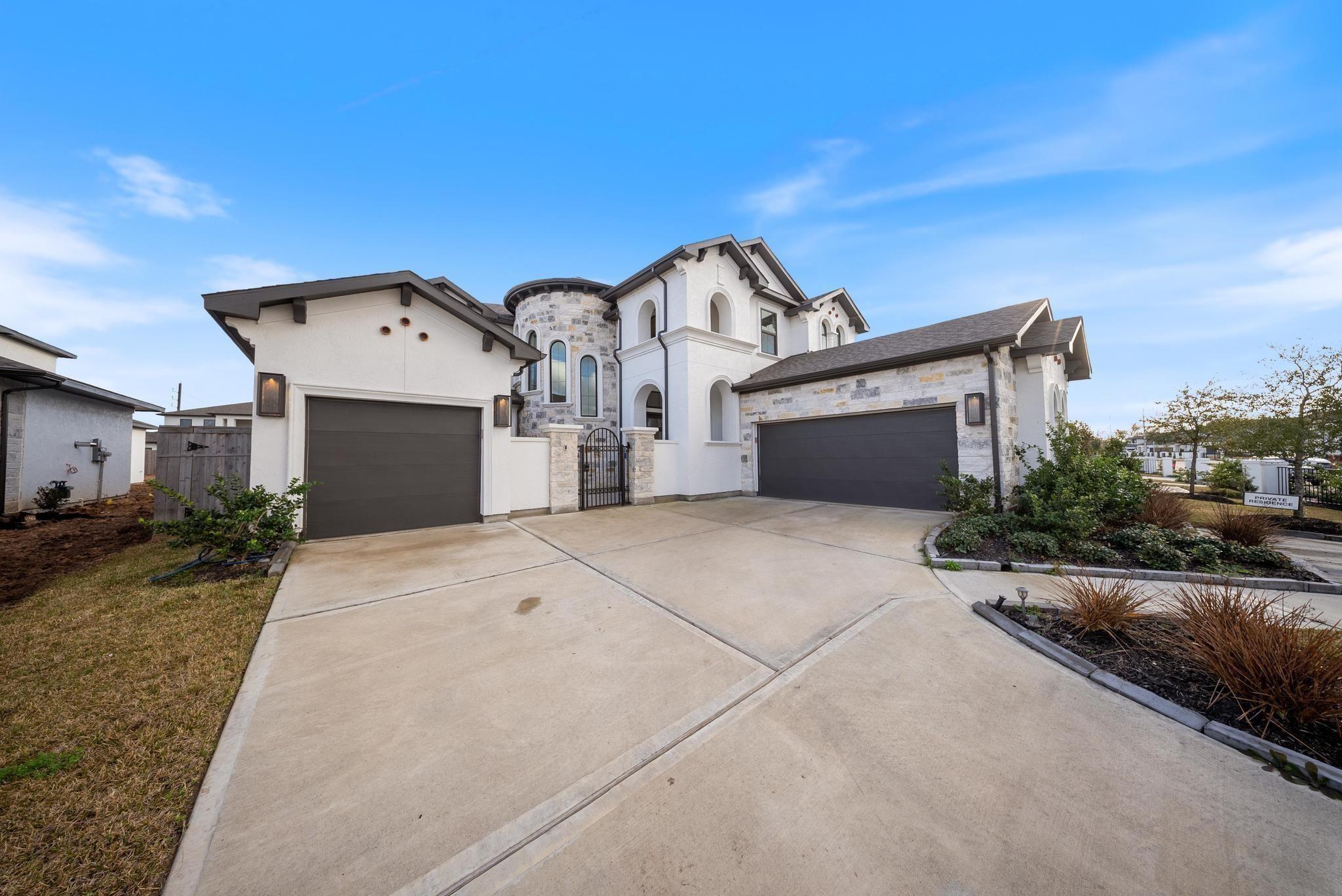 9018 Orchard Cove