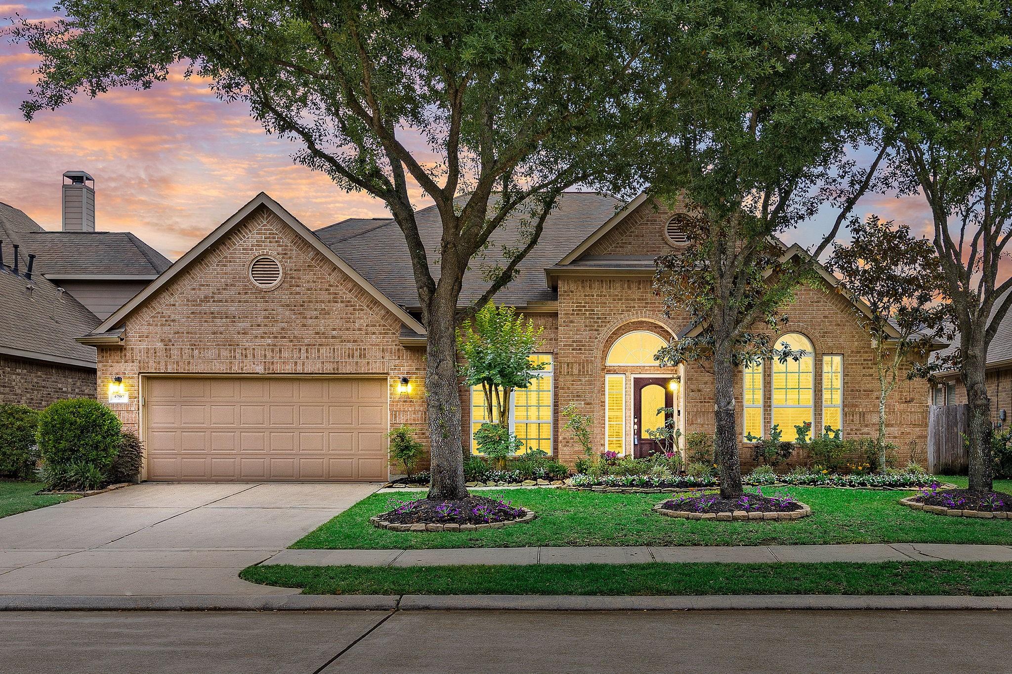 4707 Middlewood Manor Lane