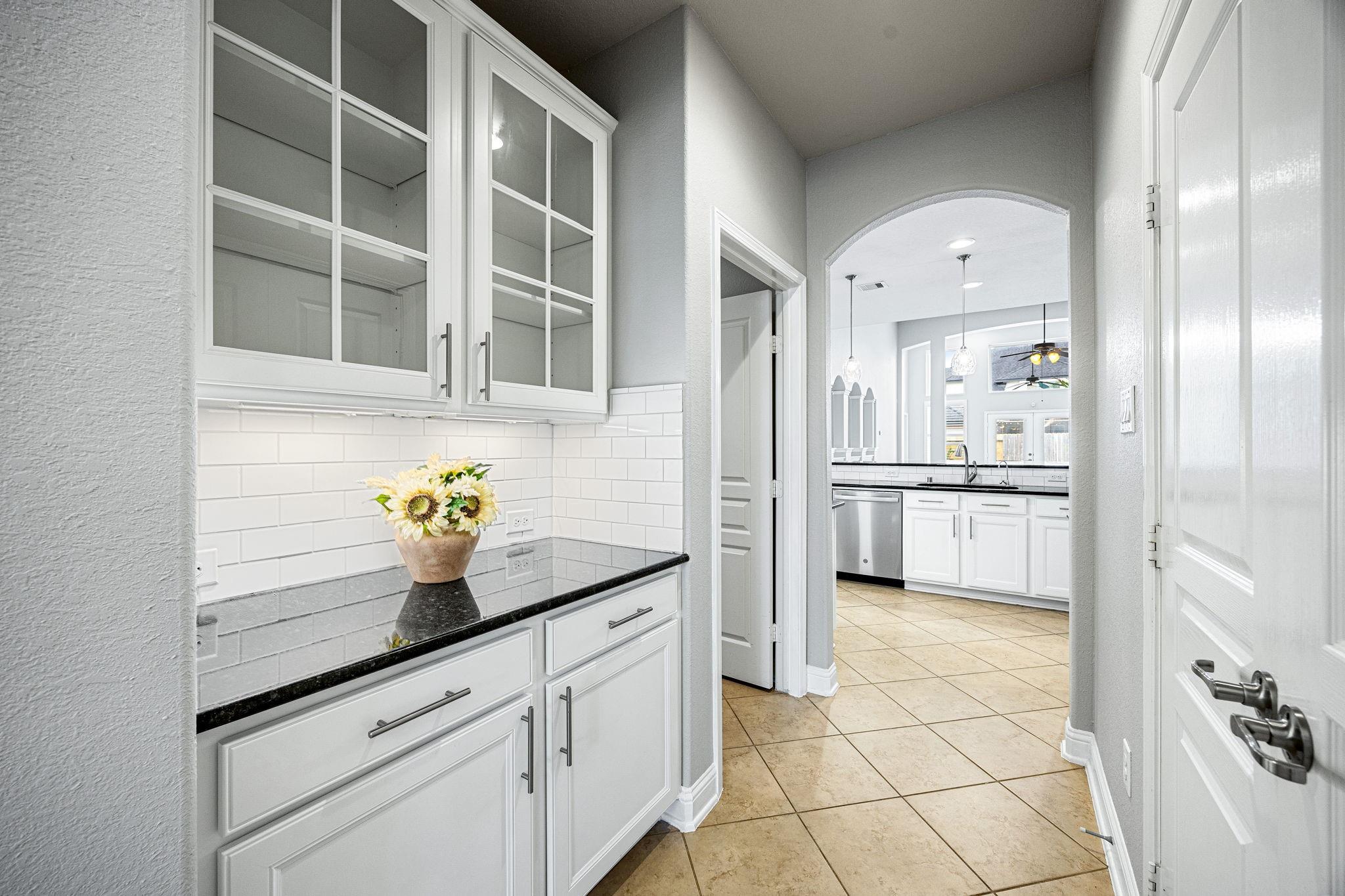 4707 Middlewood Manor Lane