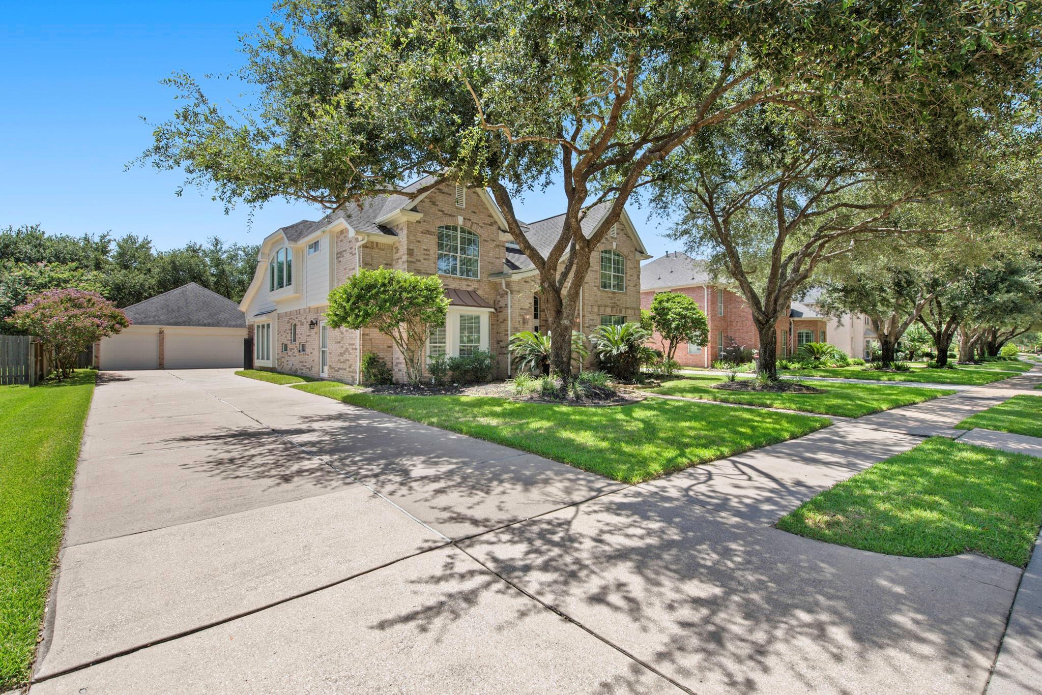 5402 Maybrook Park Lane