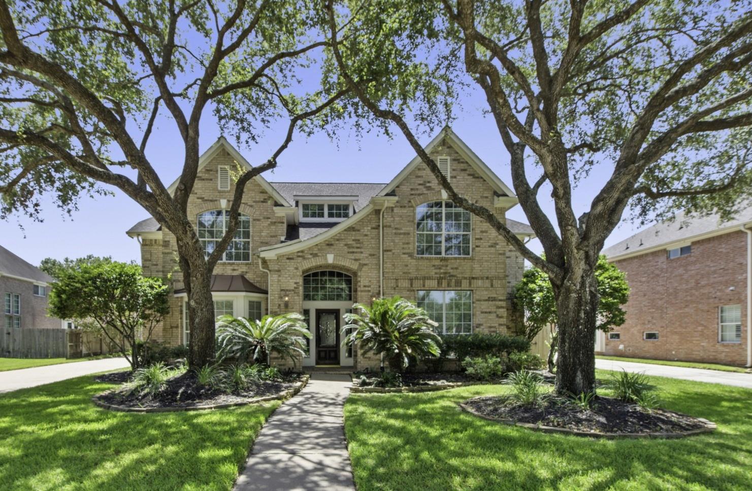 5402 Maybrook Park Lane