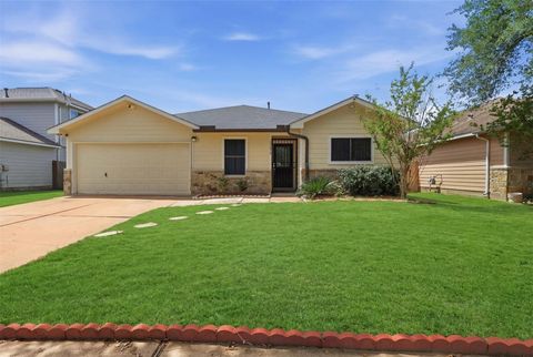 Photo of 12638 Coho Lane, Houston, TX 77045 (MLS # 28455423)