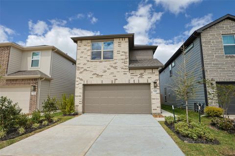 Photo of 2210 Villa Clara Drive, Friendswood, TX 77546 (MLS # 77413306)