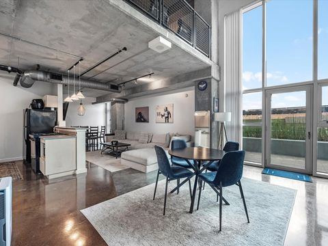Photo of 2000 Bagby Street #5423, Houston, TX 77002 (MLS # 39502251)