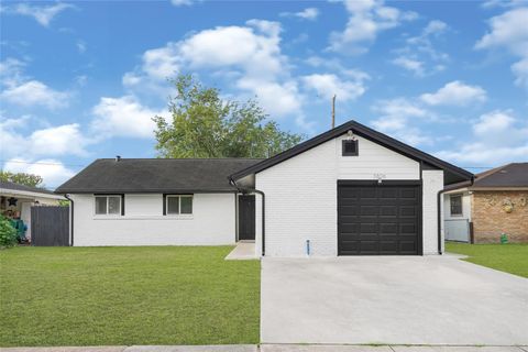 Photo of 3806 Kaplan Drive, Pasadena, TX 77503 (MLS # 64187115)