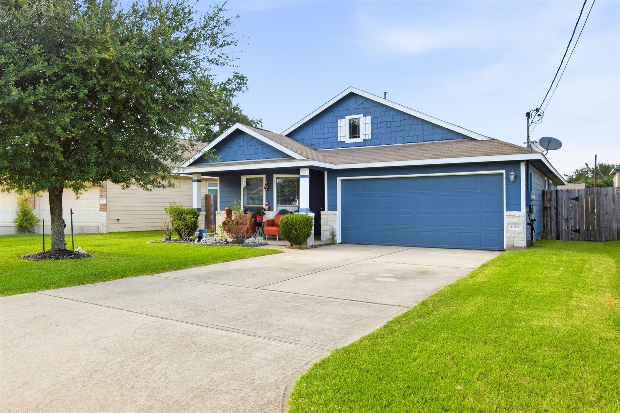 2315 Shady Tree Lane