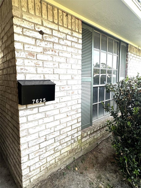 Photo of 7625 Gleason Road, Houston, TX 77016 (MLS # 10338696)