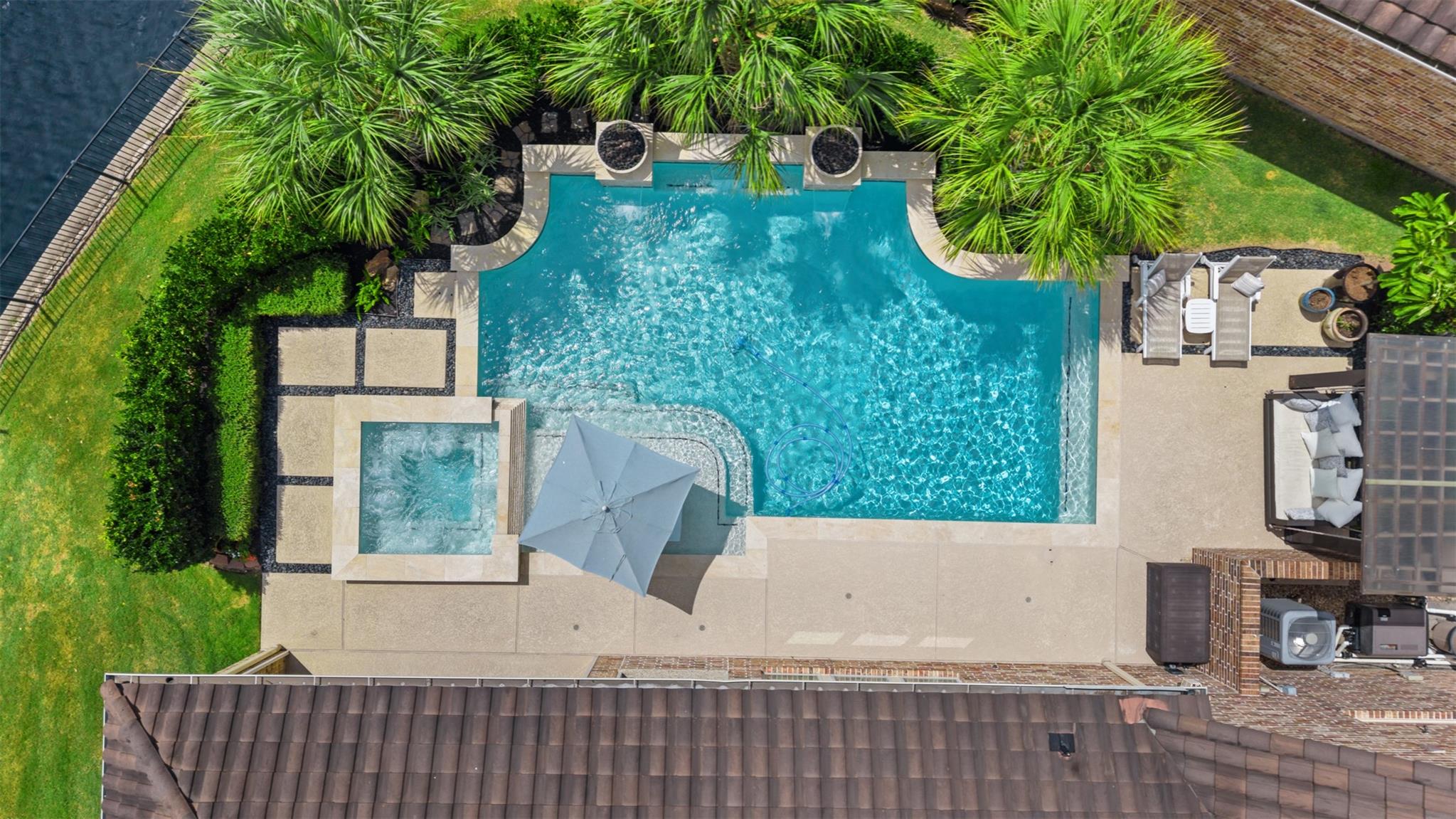 14 Fair Bluff Court