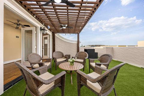 Photo of 821 Lester Street, Houston, TX 77007 (MLS # 65918158)