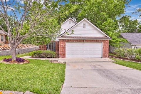 Photo of 108 Harbour Town Circle, Conroe, TX 77356 (MLS # 53379281)