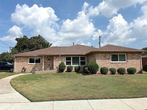 Photo of 2113 Helen Street, Pasadena, TX 77502 (MLS # 71108019)