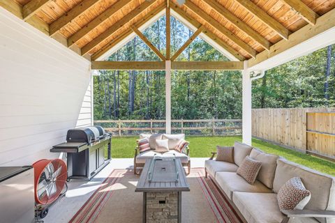 Tiny photo for 513 Little Spring Court, Anahuac, TX 77514 (MLS # 56343307)