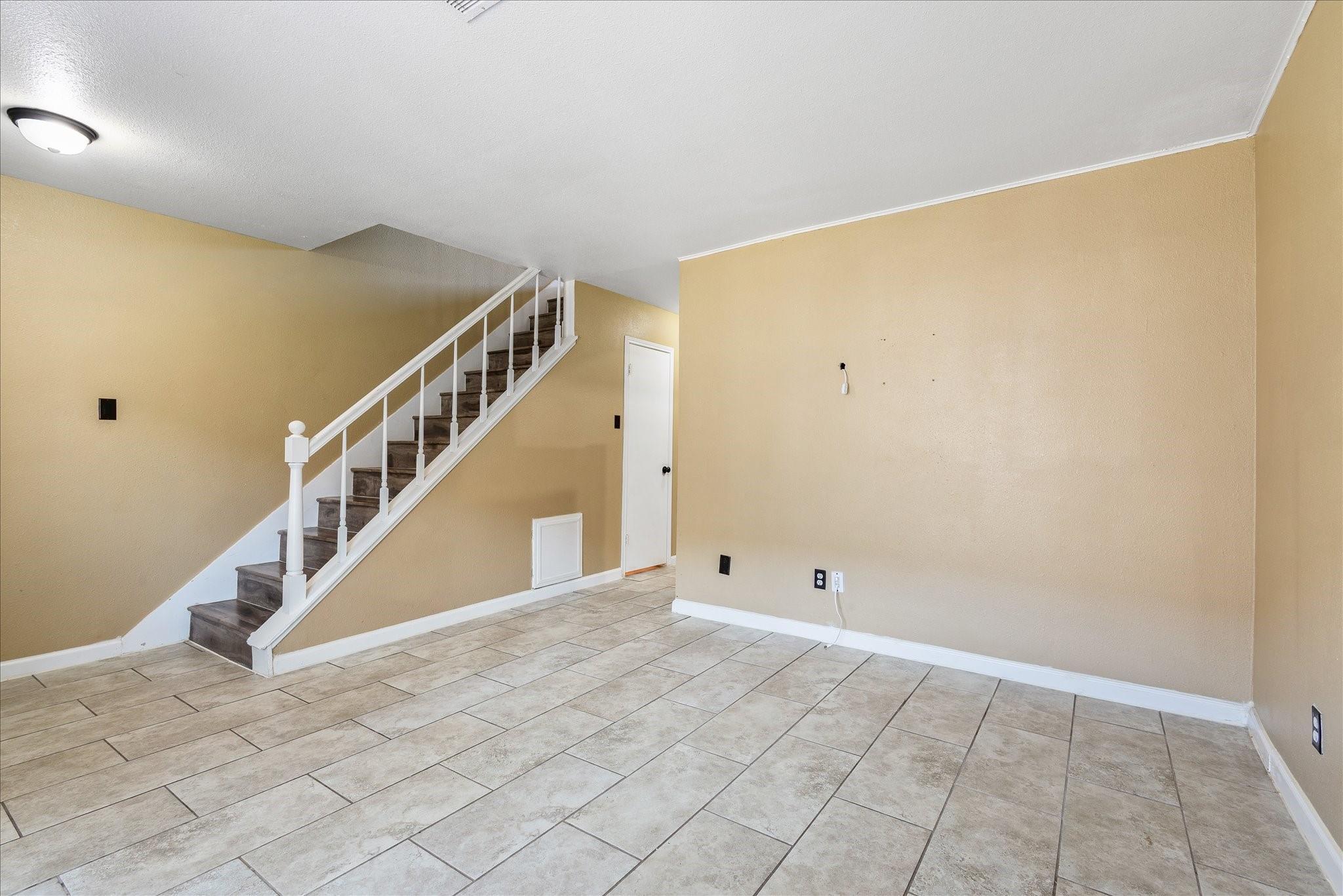 1425 Springrock Ln Lane
