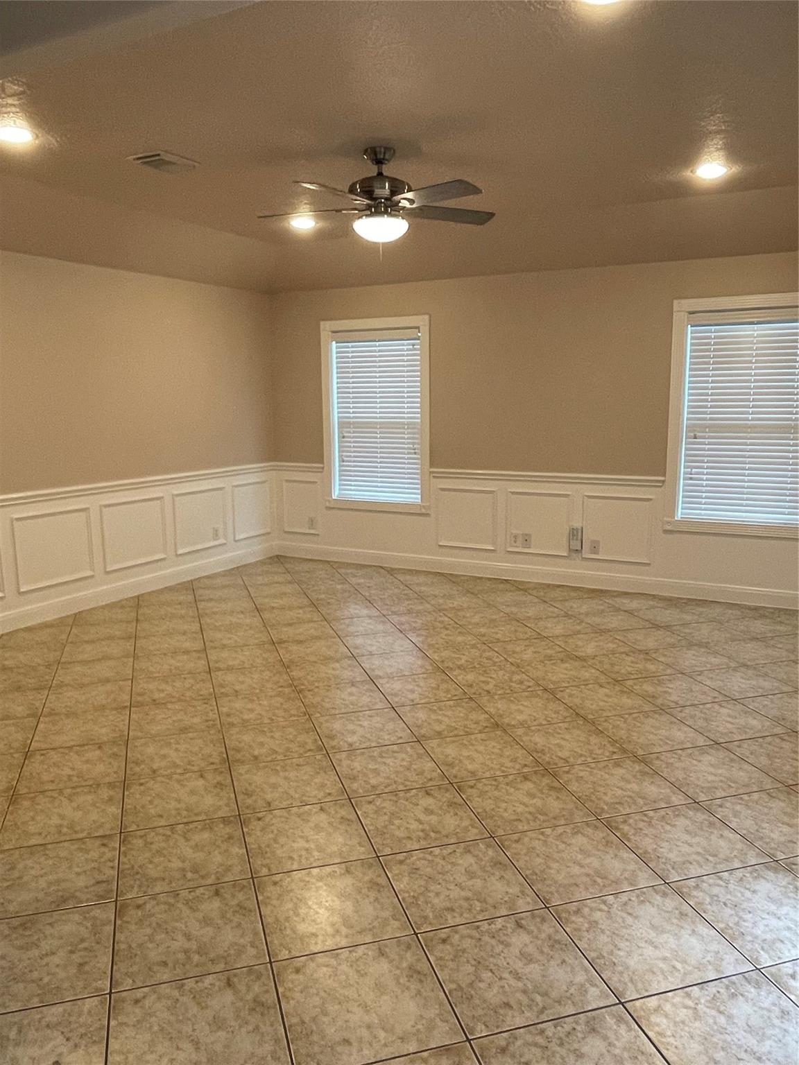 1018 S Booth Lane