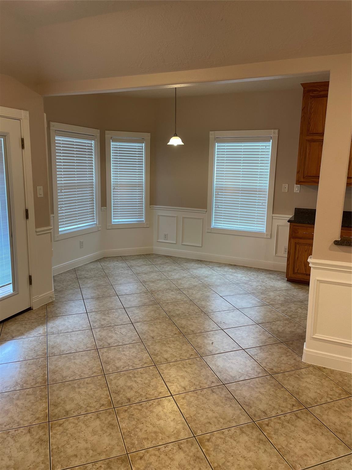 1018 S Booth Lane