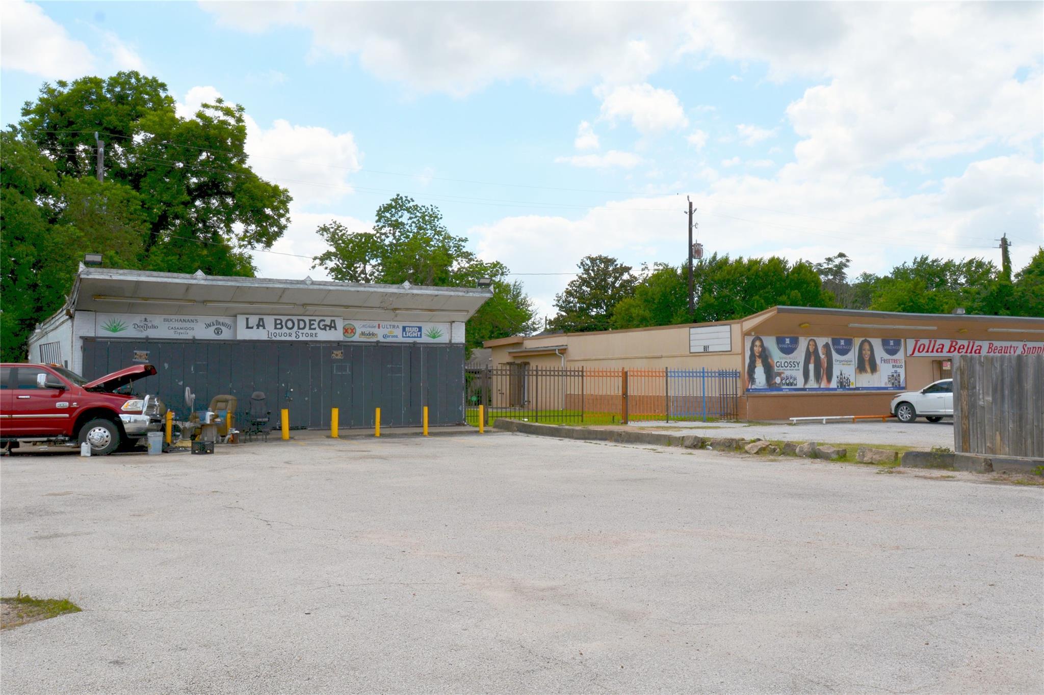10013 W Montgomery Road
