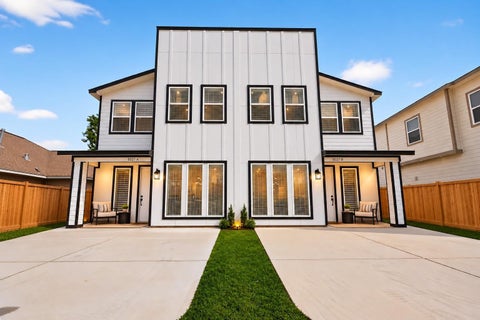 Photo of 5027 Willow Glen Drive #A-B, Houston, TX 77033 (MLS # 48372487)