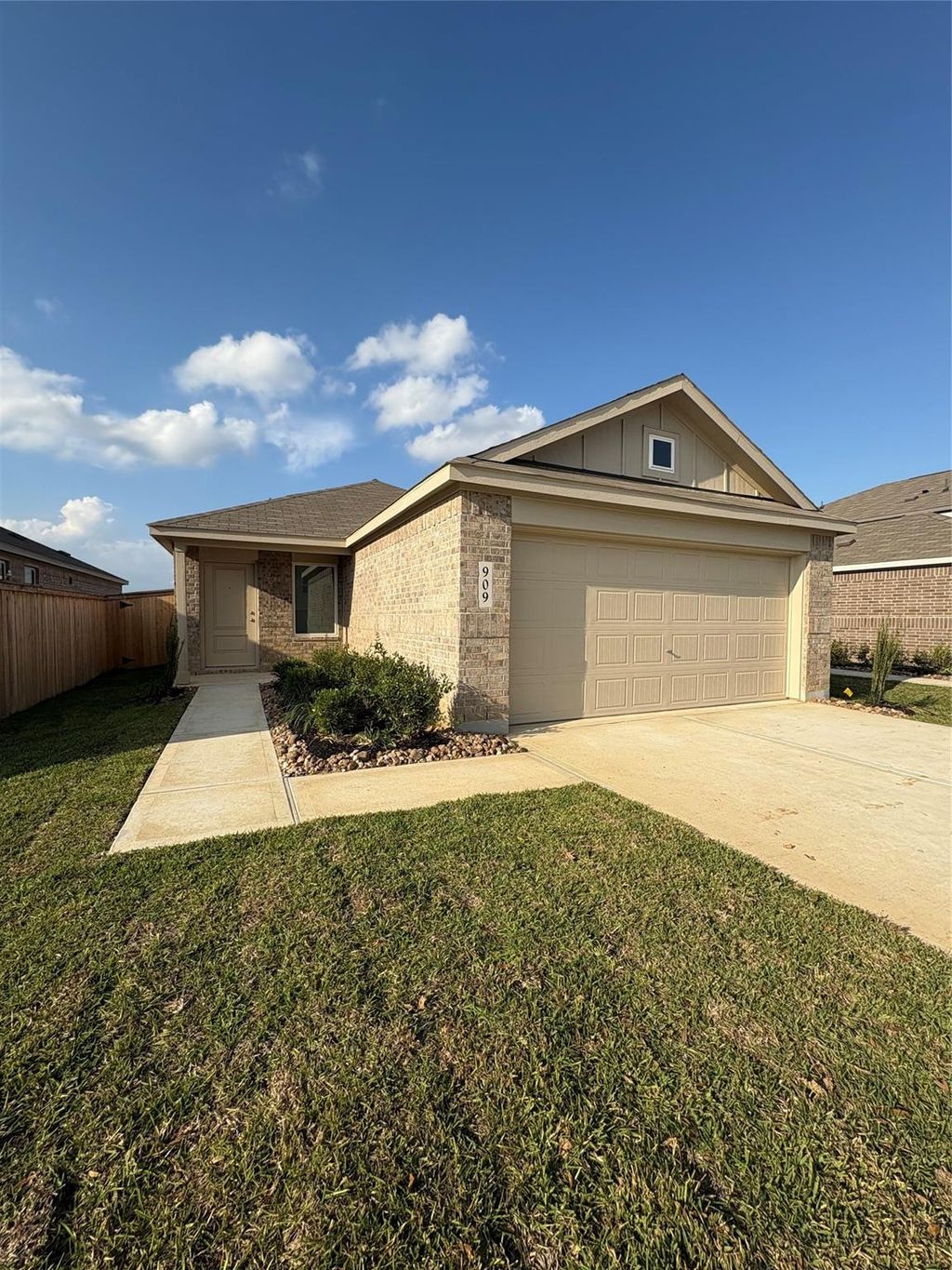 Photo of 909 Lago Laceno Lane, Huffman, TX 77336 (MLS # 19122515)